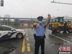 湖北多地遭遇特大暴雨